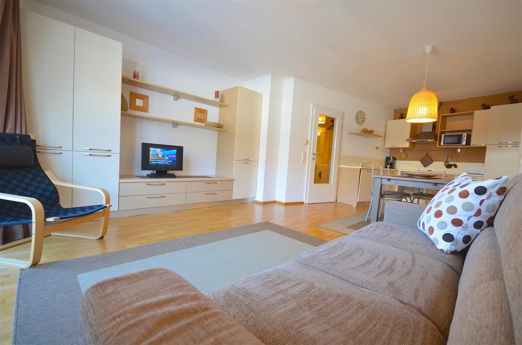 Apartment Riccardo - By Alpen Apartments Kaprun Exterior foto