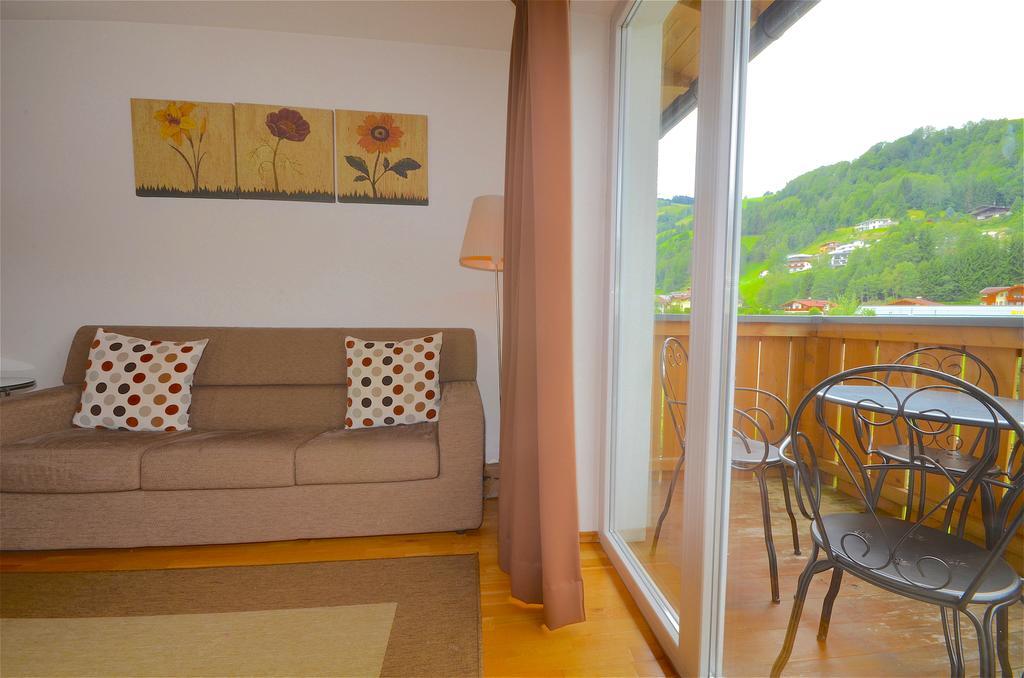 Apartment Riccardo - By Alpen Apartments Kaprun Exterior foto